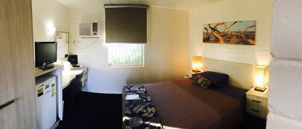 Dampier Mermaid Hotel Karratha エクステリア 写真