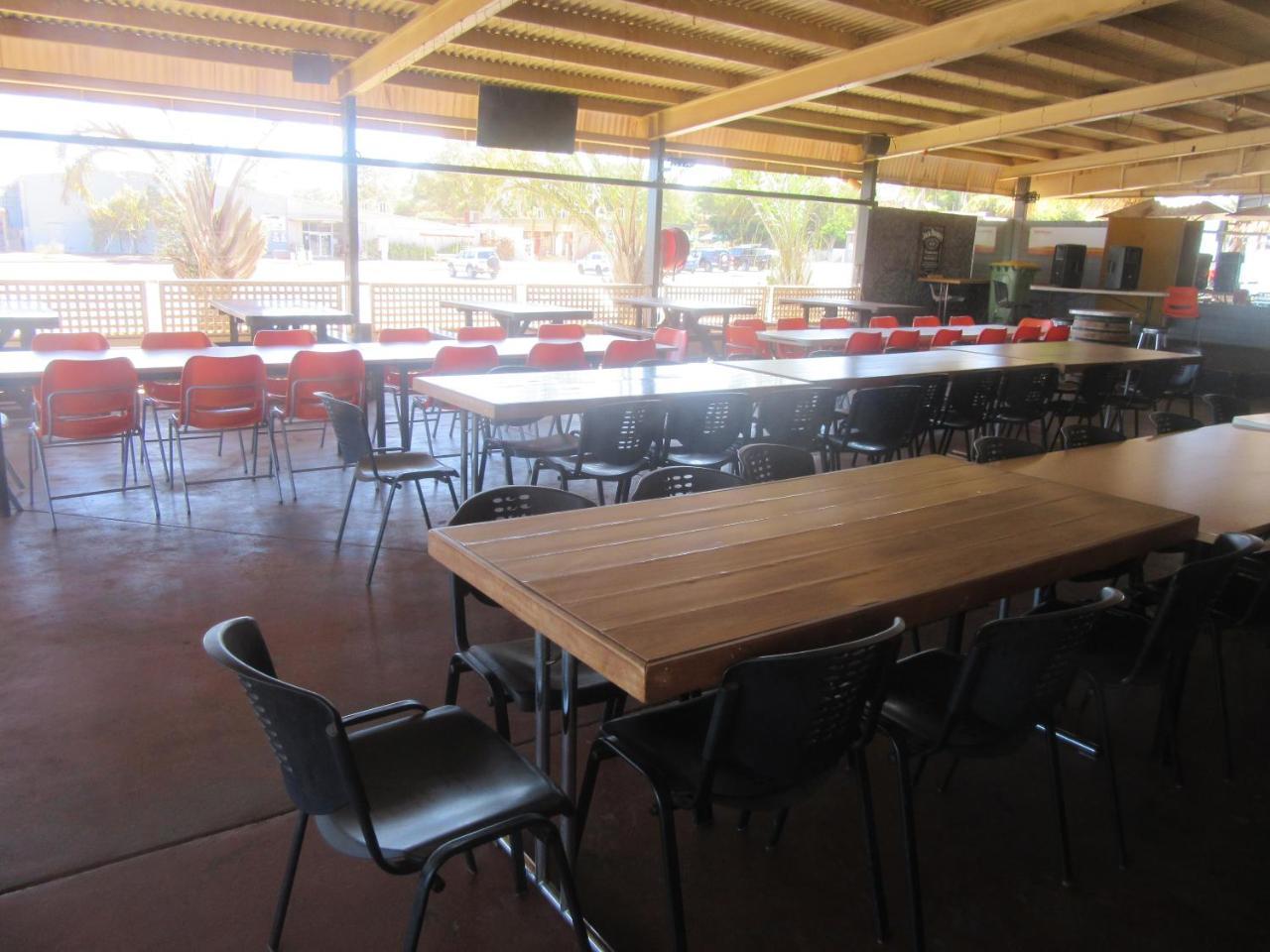 Dampier Mermaid Hotel Karratha エクステリア 写真
